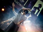 Howie Lua фотография #18 (источник - https://vk.com/id59356)